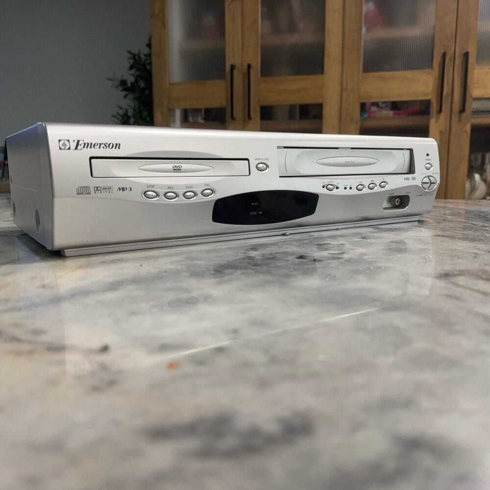 Emerson EWD2203 DVD VCR Combo Player 4 Head Hi-Fi VHS Recorder No Remote Tested